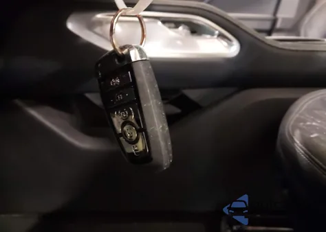 2024 Lincoln Nautilus Reserve z USA, uszkodzony, nr VIN 5LMPJ8KA4RJ793559